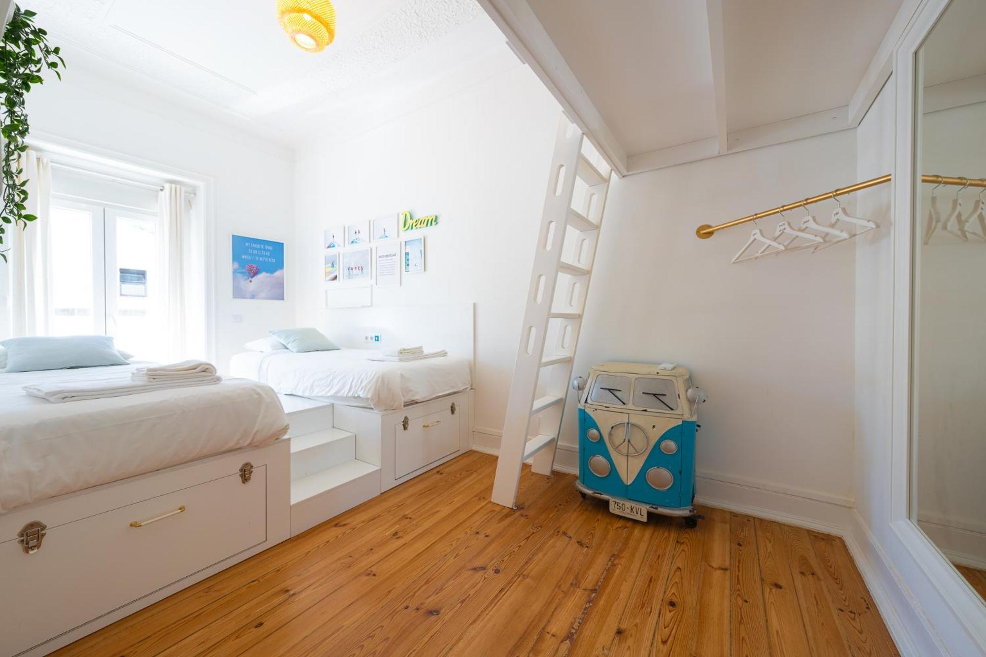 Wanderful Home - Travel Themed Apartment Lisbon Bagian luar foto